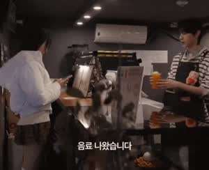 잘생기면 맹물도 오케이.gif