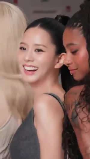 블랙핑크 지수, 안야 테일러 조이, 윌로우 스미스.MP4