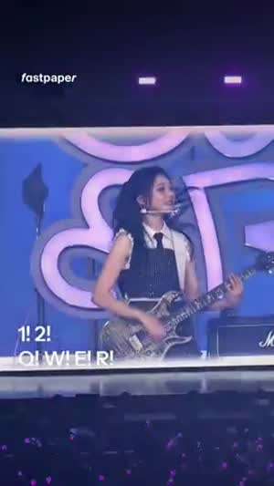 QWER 홈커밍 막콘