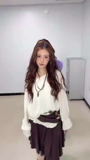 있지 유나, 베이비돈크라이 이현
