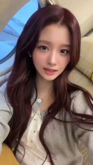 얼빡샷에도 굴욕 없는 미모 엔믹스 설윤 (스압)