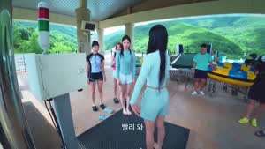 180kg 안되서 워터슬라이드 못 탄다는 리센느.MP4